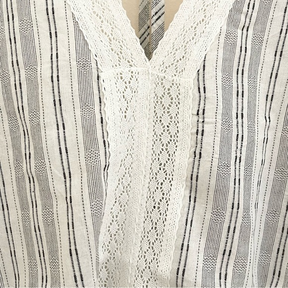 New Simple by Suzanne Betro White and Gray Stripes V-neck Tunic Top US M - Picture 7 of 9